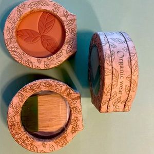 ORGANIC WEAR blush normally $11-$15 a piece, 3 BRAND NEW blushes for $20.